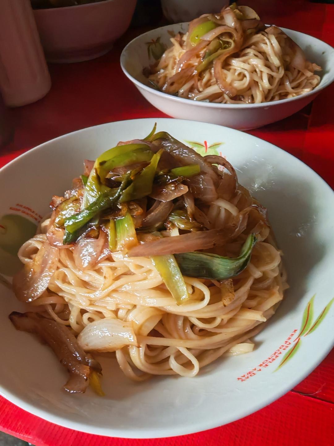 葱油拌面【向往的生活】（快手美味）