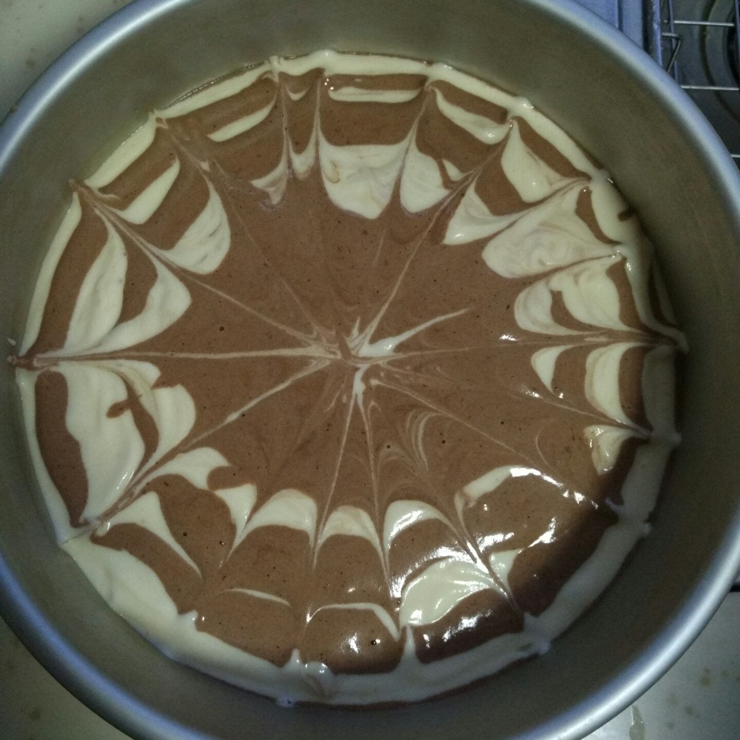 双色拉花戚风蛋糕