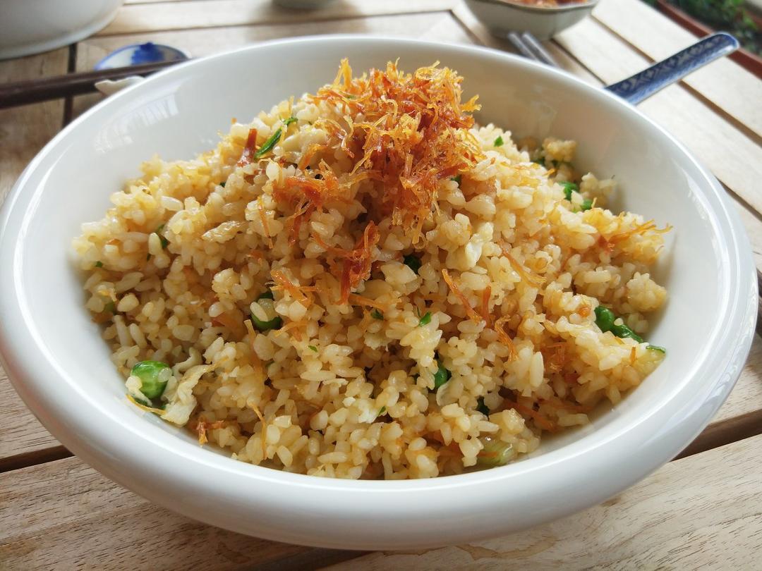 瑶柱蛋白炒饭