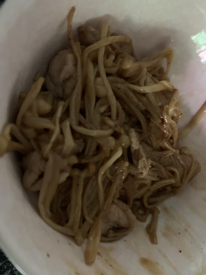 金针菇牛肉卷