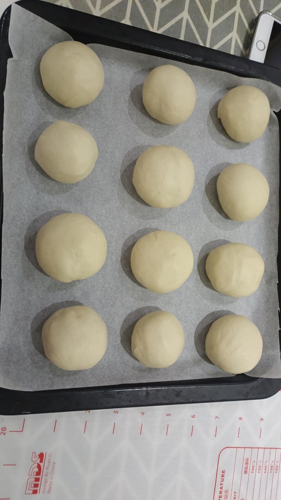 如云朵般☁️ 软白淡奶油餐包｜消耗淡奶油