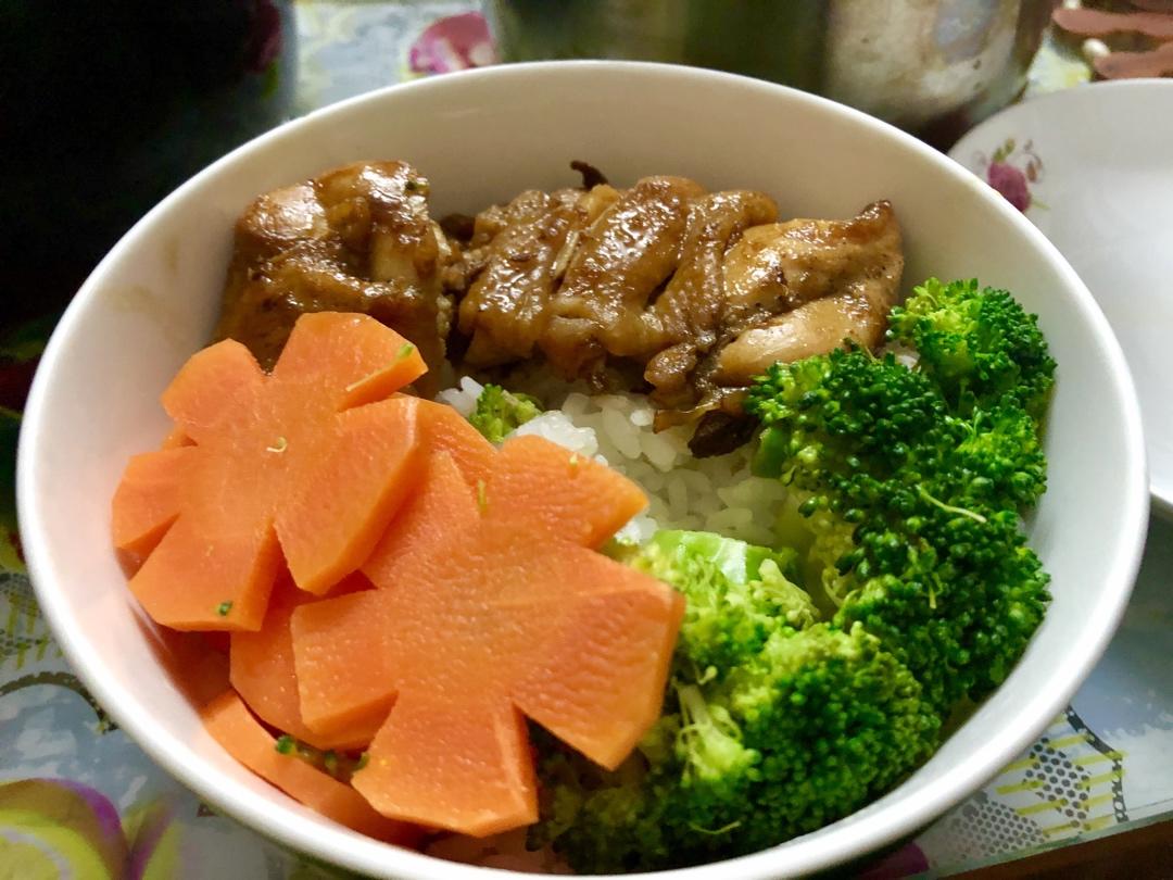 照烧鸡腿饭