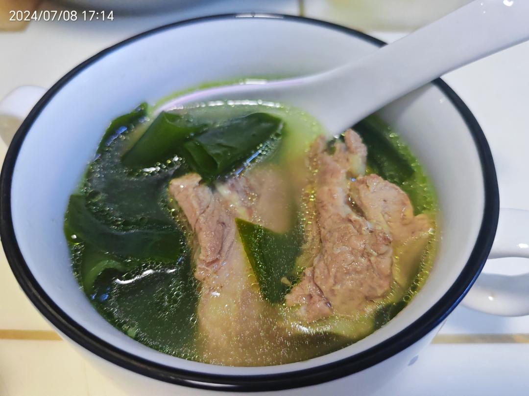 超好喝的海带排骨汤