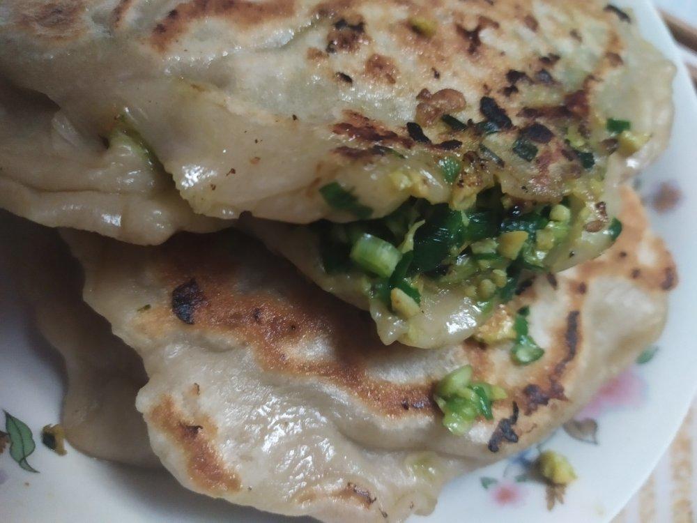 韭菜盒子 Chinese Leek and Egg Pasty