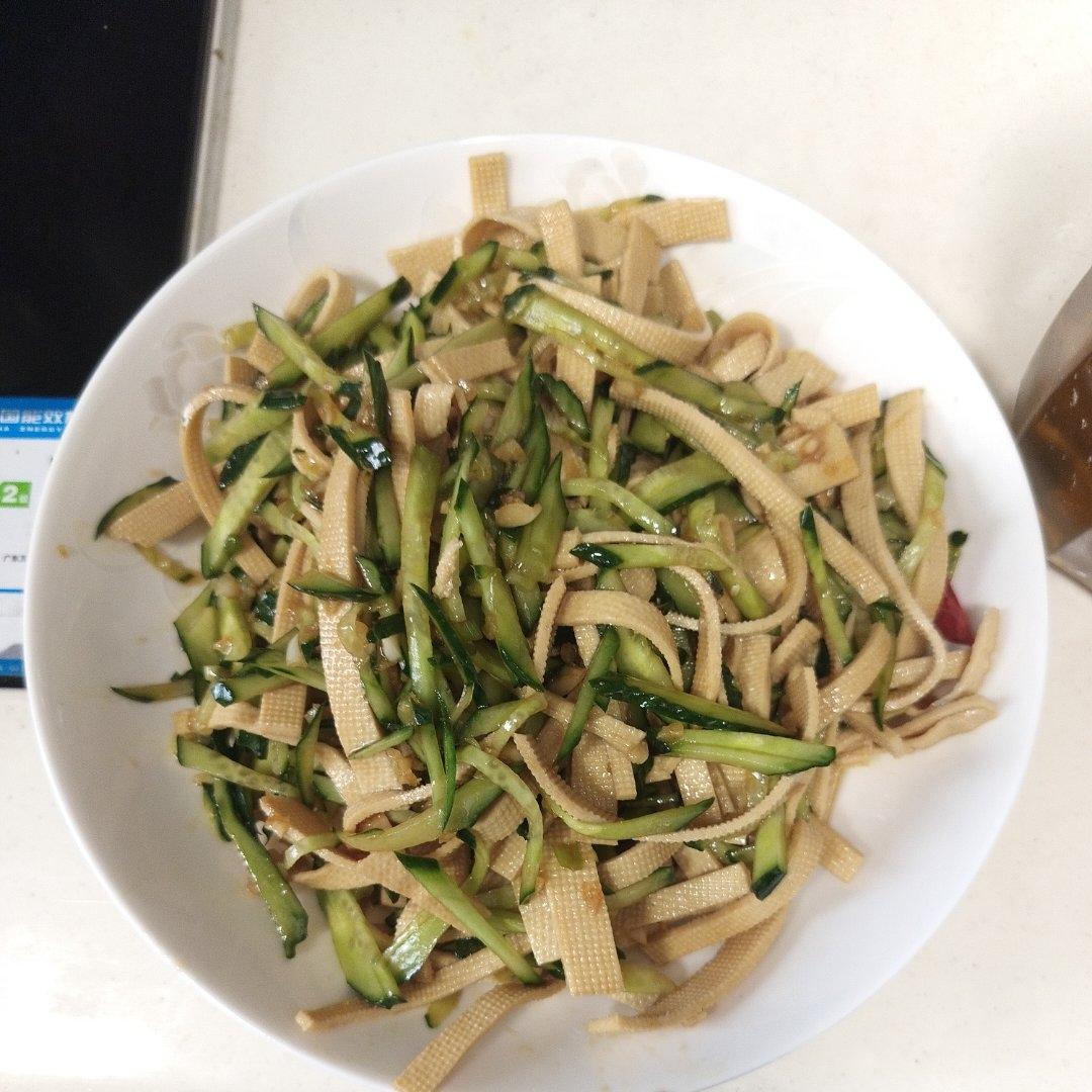 凉拌千张丝