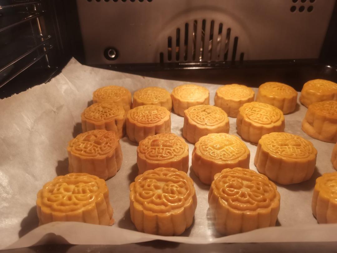 广式月饼（豆沙蛋黄馅）50克