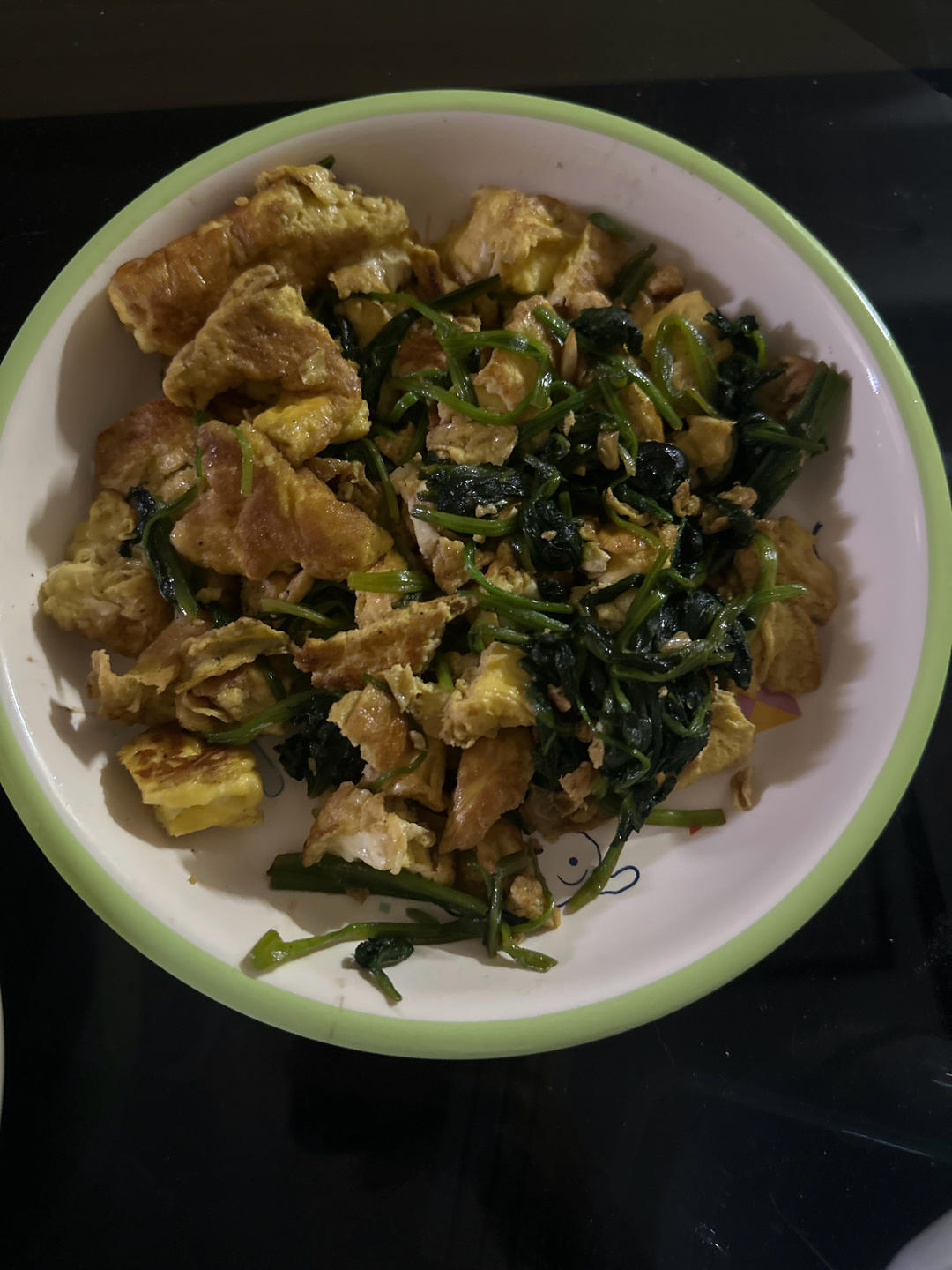 菠菜炒鸡蛋（味道香喷的秘诀）