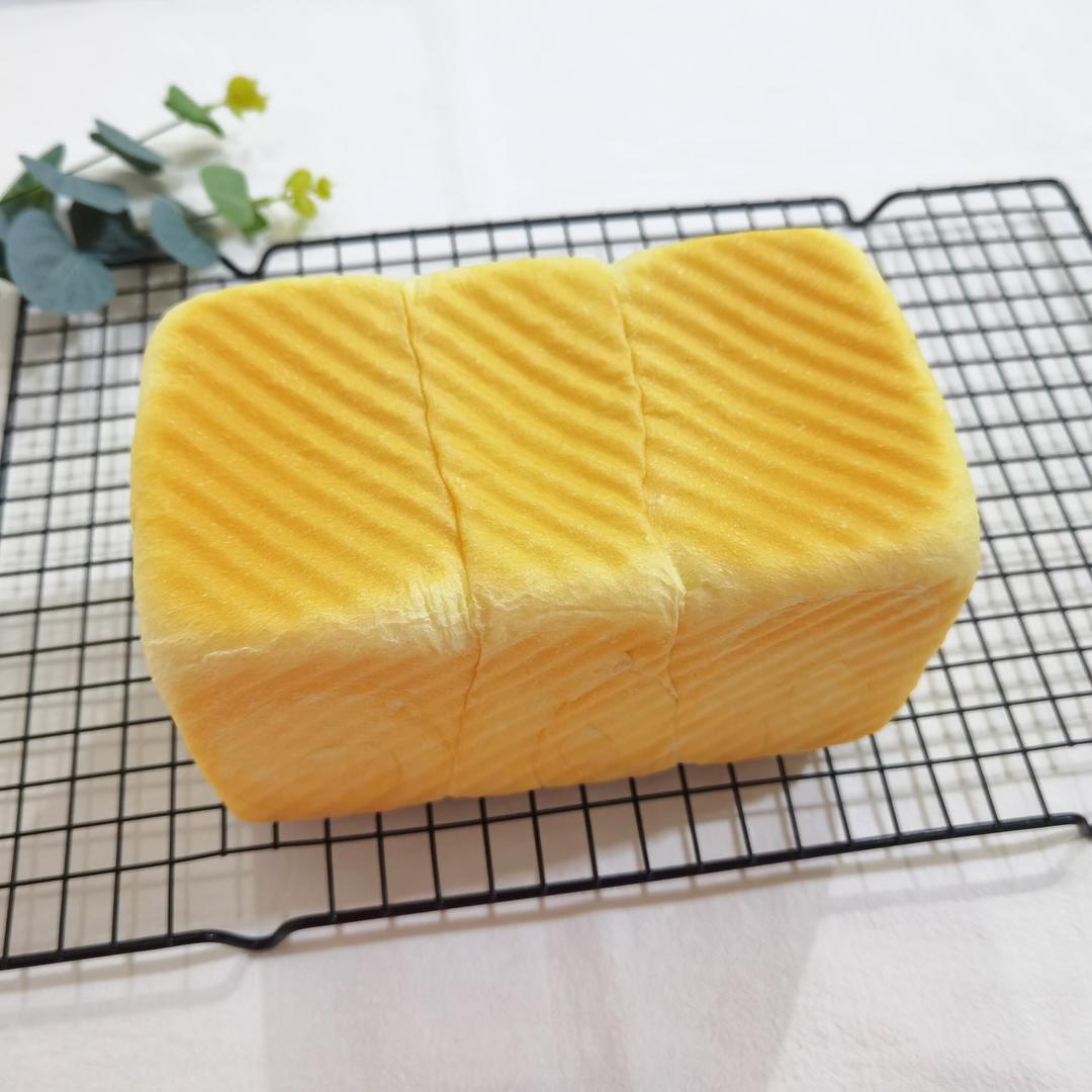 炼乳吐司🍞一次发酵也柔软的做法