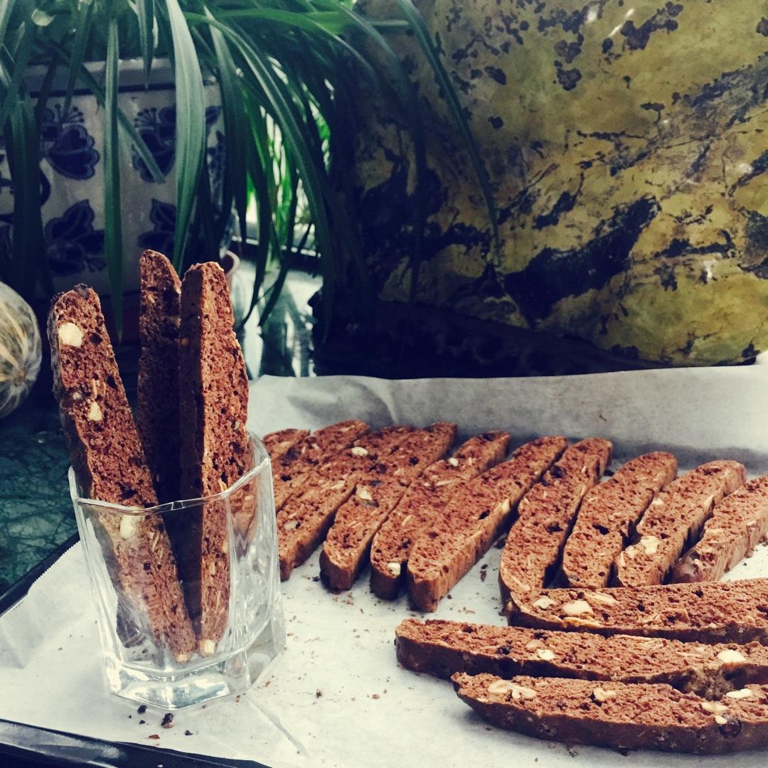 无油杏仁巧克力意式脆饼丨健康·零食（附7个意式脆饼成功要点）