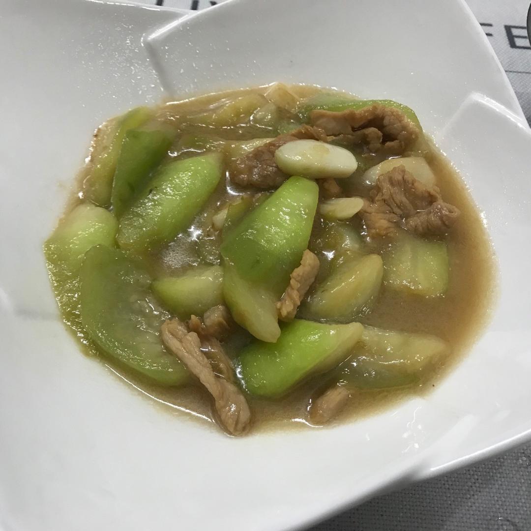 超甜的丝瓜炒肉😋