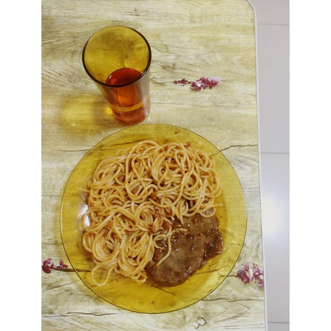 番茄肉酱意面