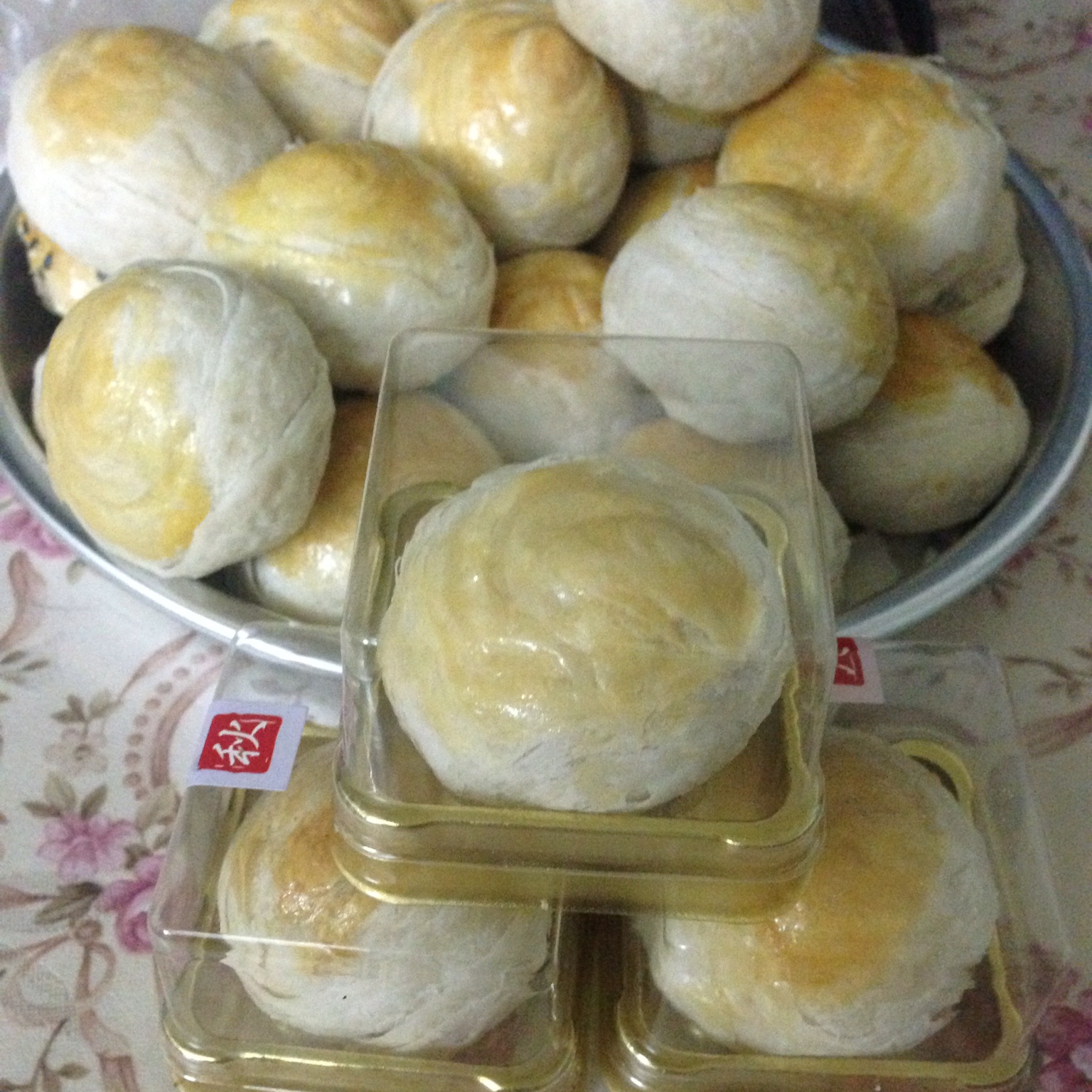 蛋黄酥~紫薯、抹茶、原味~花好月圆，中秋快乐~内附一次做六色蛋黄酥方法~
