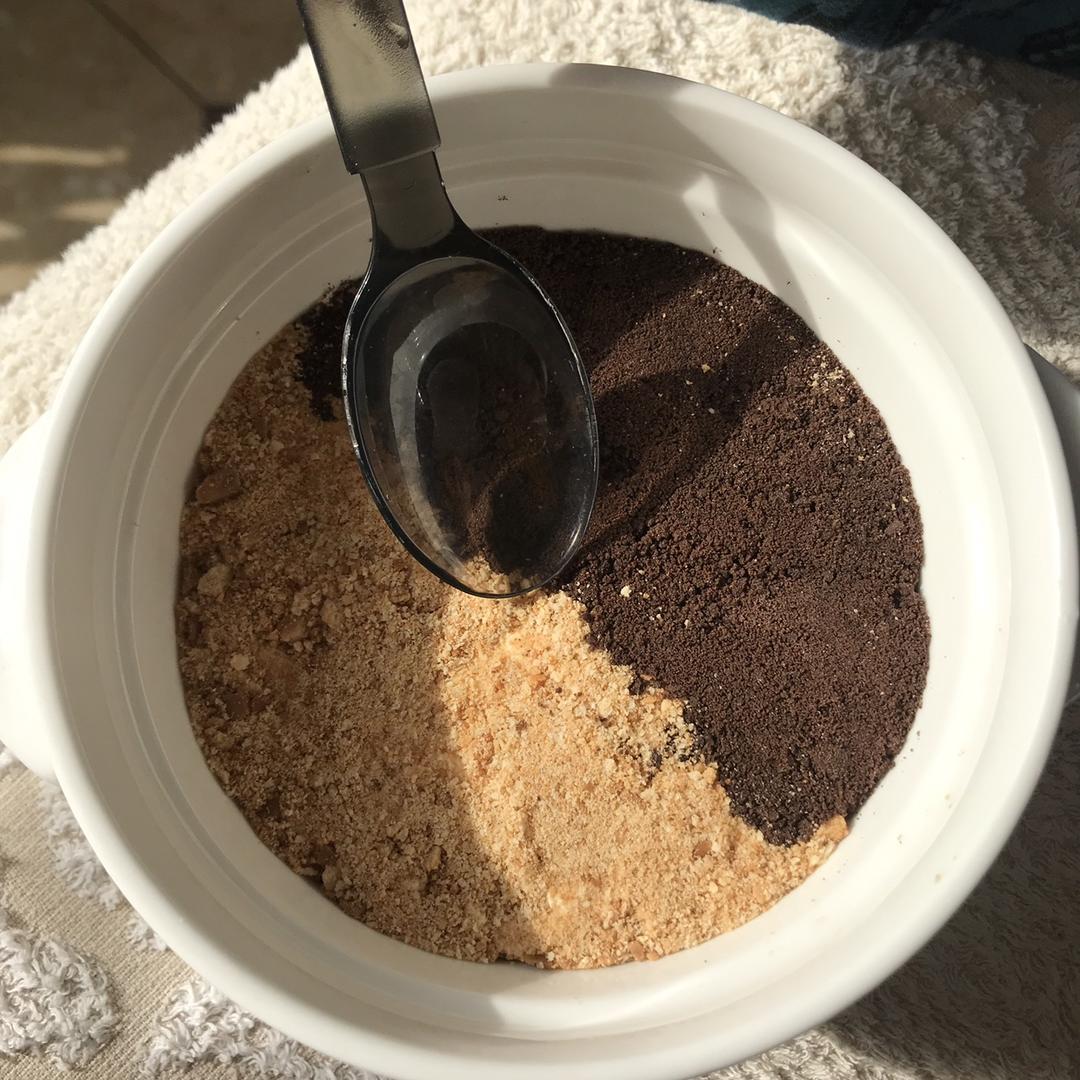 双色木糠盒子蛋糕