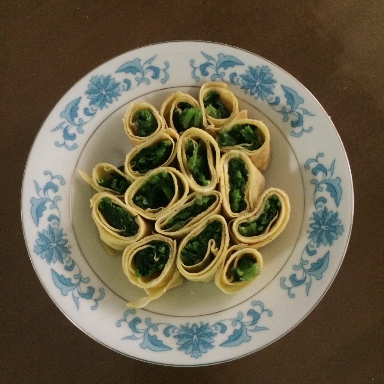 好吃又简单的鸡蛋菠菜卷