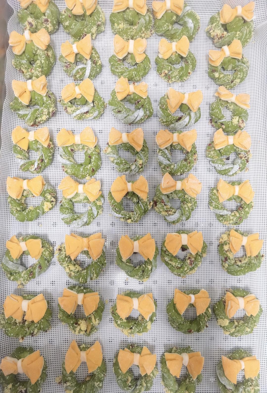 🎄圣诞花环面包｜抹茶椰蓉奶酥｜满满节日氛围❄️