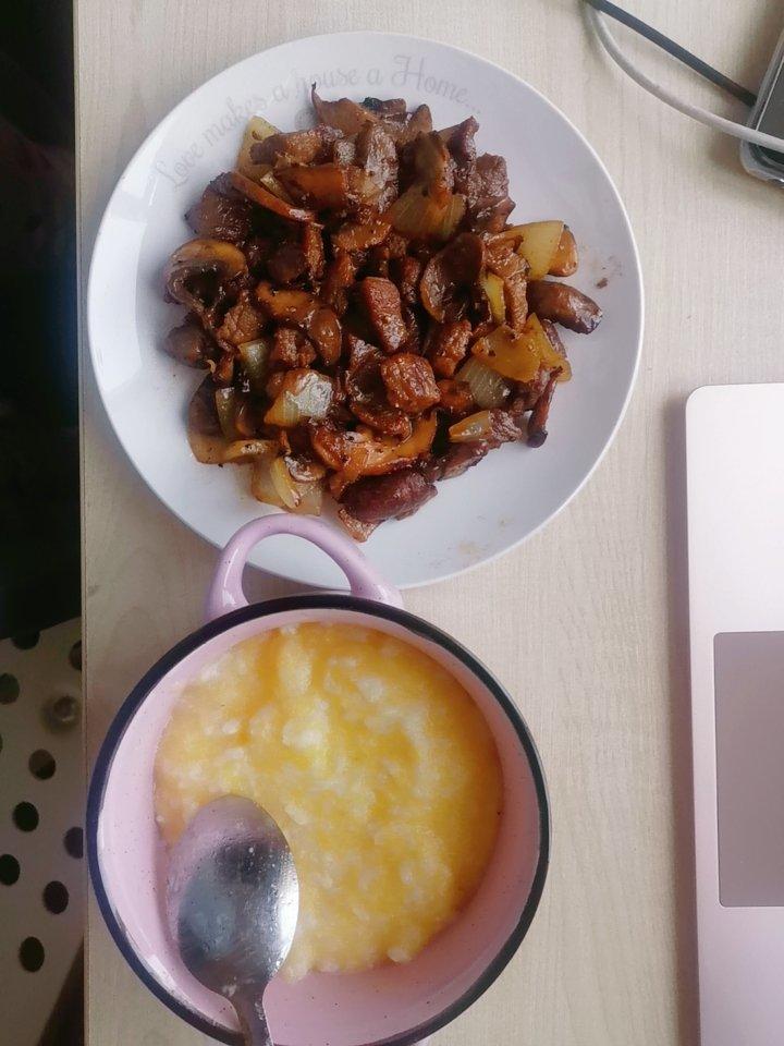 黑椒杏鲍菇牛肉粒