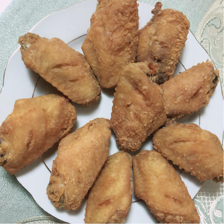 吃多了会胖，不吃也瘦不下来的🔥蒜香炸鸡翅🔥