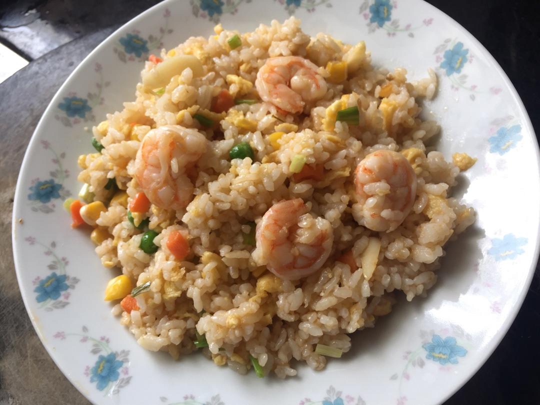 鲜虾炒饭