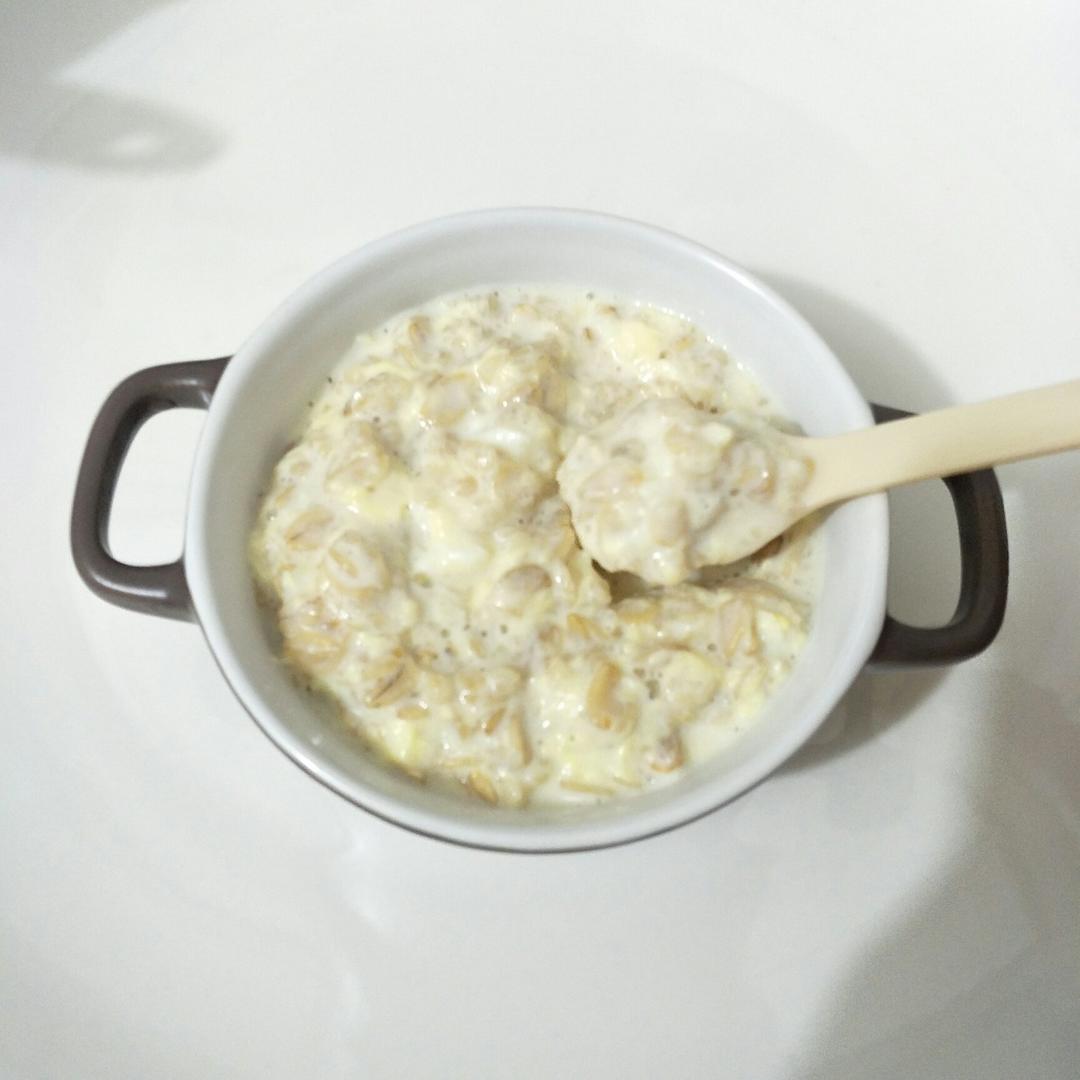 牛奶鸡蛋燕麦