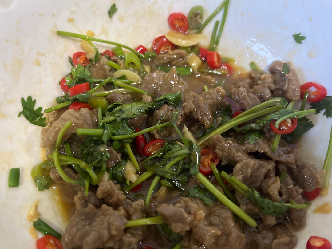丈母娘吃了都夸的凉拌香菜牛肉