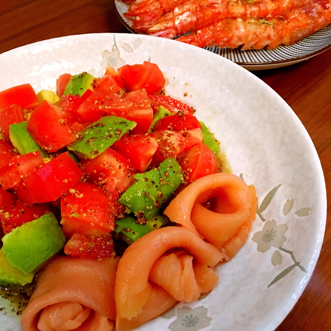 烟熏三文鱼沙拉