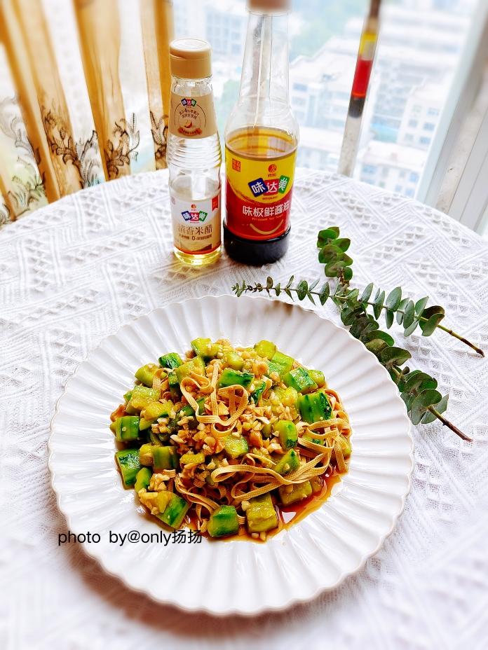 爽脆黄瓜拌豆皮的做法