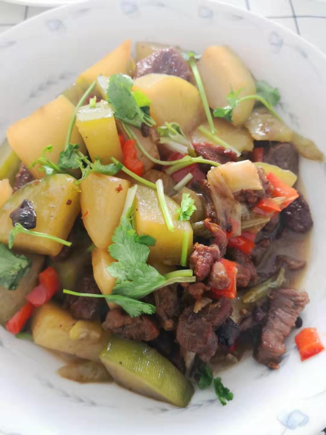 羊肉炖白萝卜