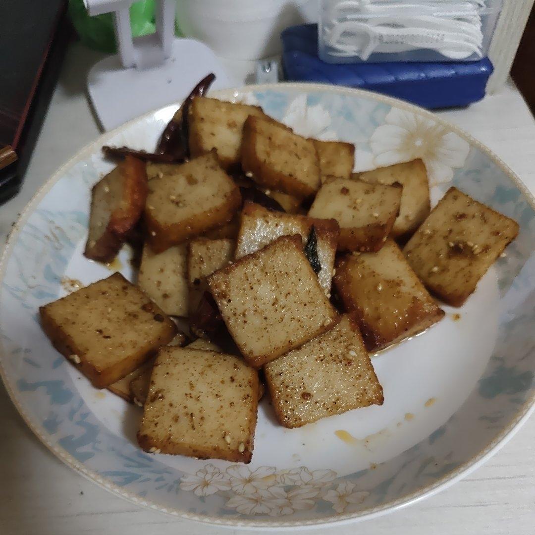 麻辣孜然鱼豆腐