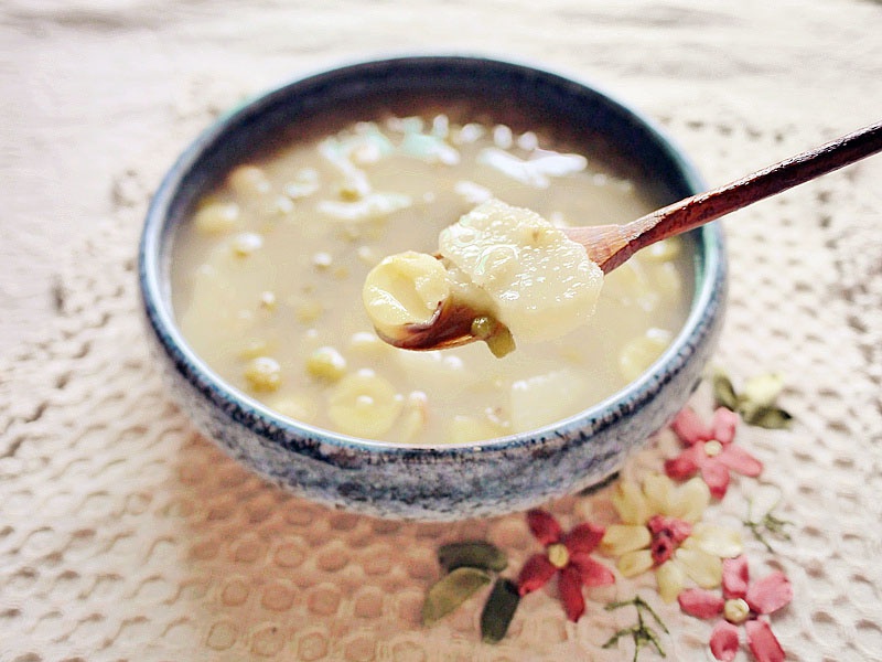 粒粒马蹄绿豆糖水