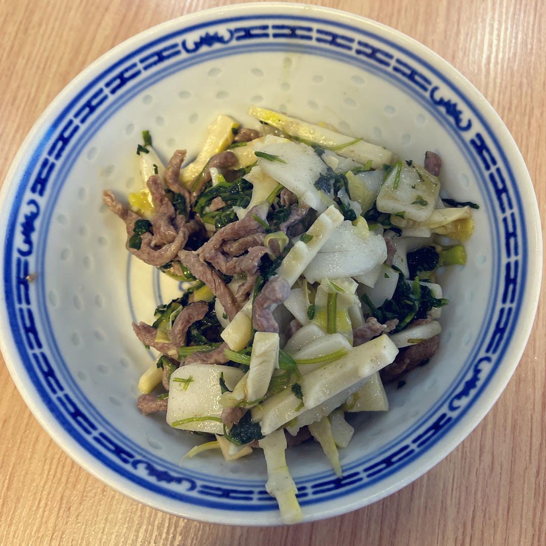 荠菜笋丝炒年糕