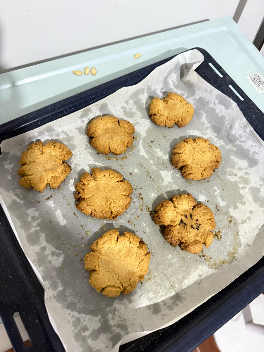 轻轻一按就碎掉的原味桃酥（不输猪油版）