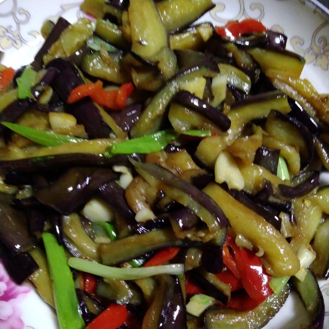 软软糯糯的茄子🍆谁不爱？（蒜泥烧茄条）