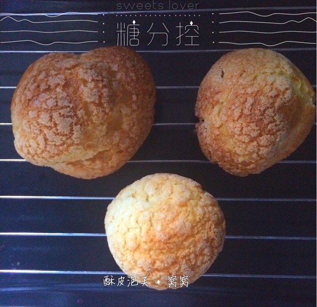 酥皮奶油泡芙--#皮黑森林#