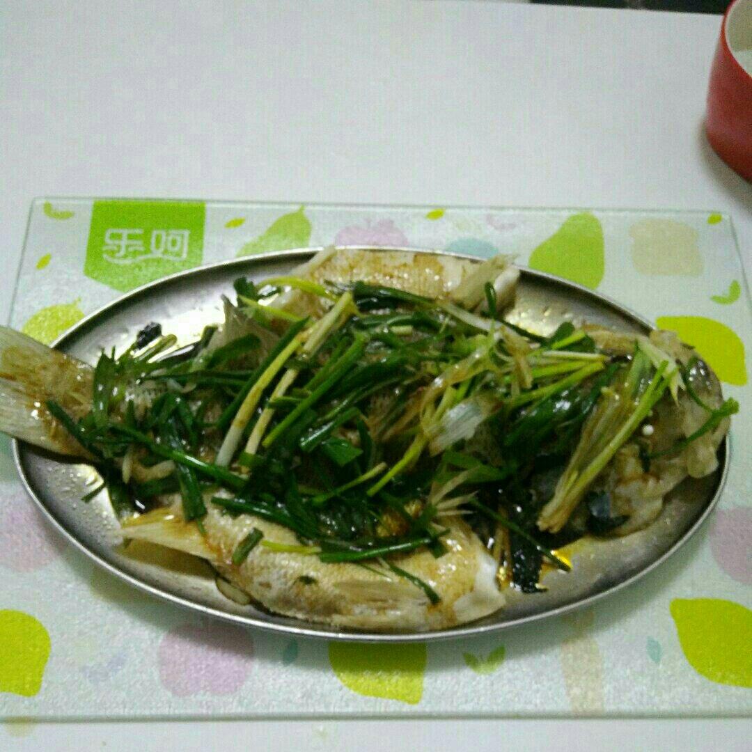 清蒸鲈鱼（只需三步）
