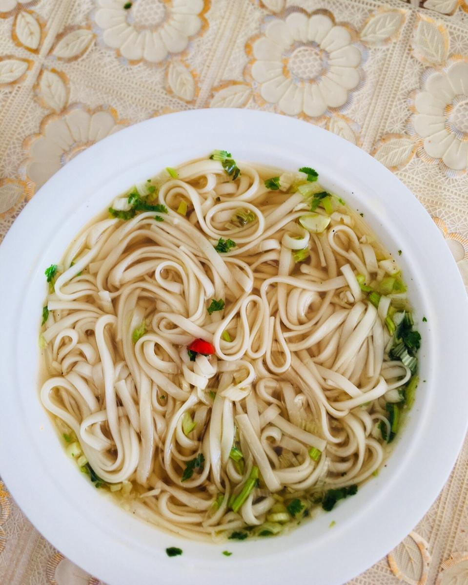 红冰sss做的一碗热汤面