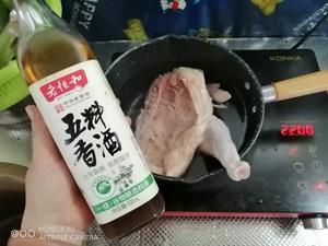 靓汤：虫草鸡汤的做法 步骤4