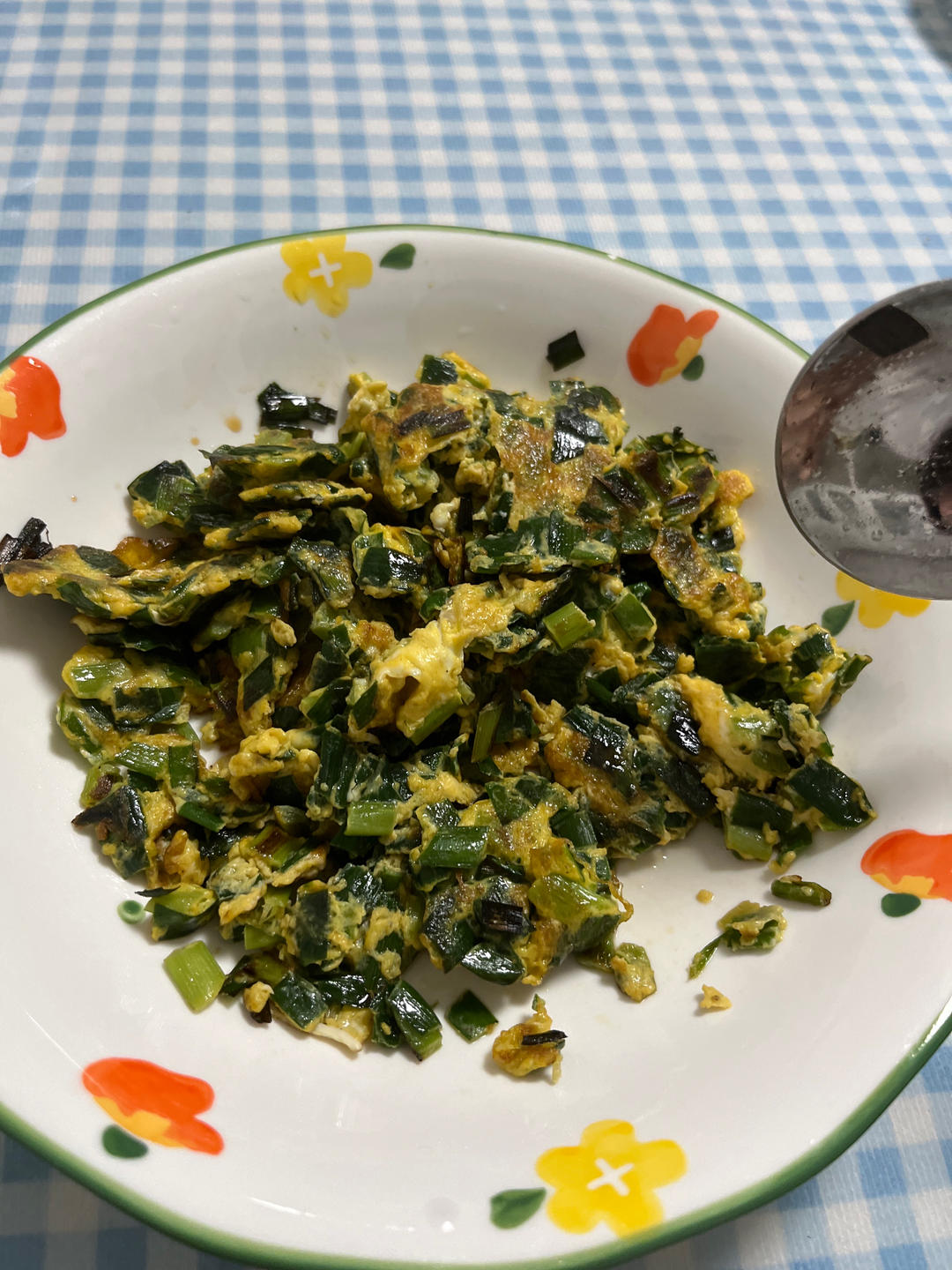 解决出水的韭菜炒鸡蛋