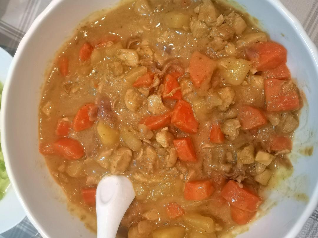 土豆咖喱鸡肉