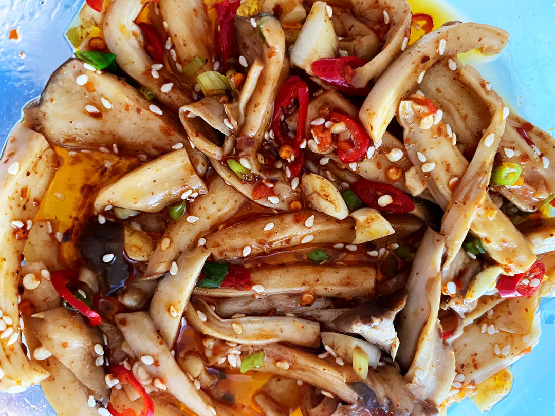 手撕搅拌杏鲍菇