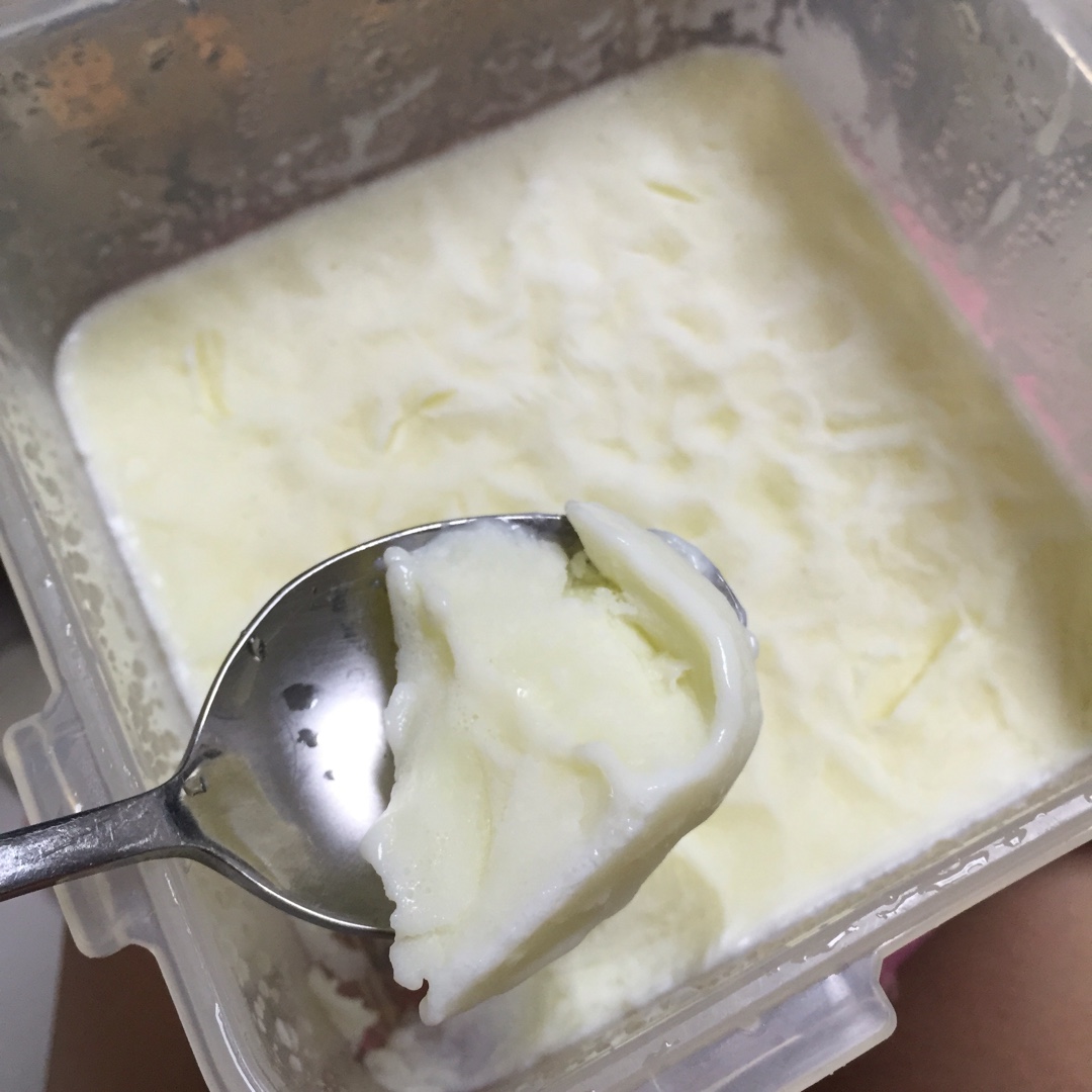 快手冰淇淋（只要棉花糖牛奶两种材料）