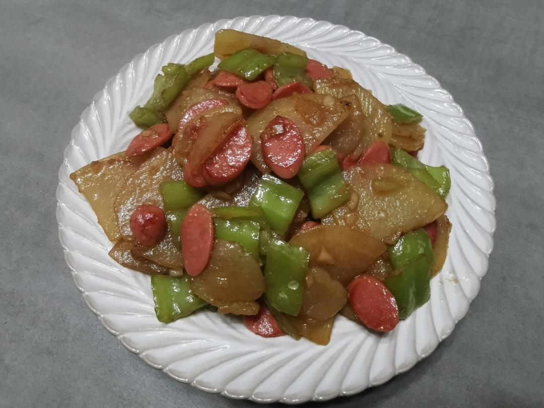 土豆片炒火腿肠