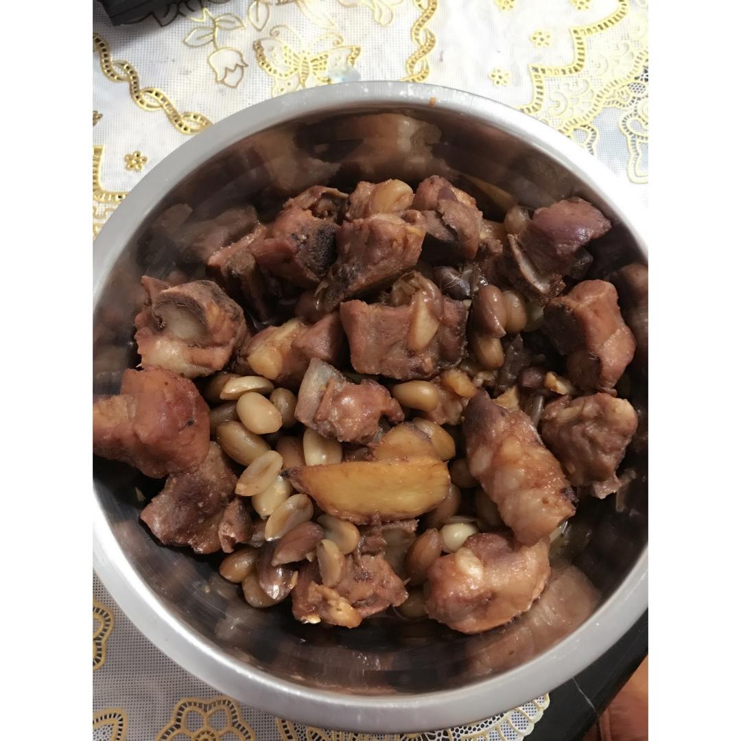 南乳花生烧排骨