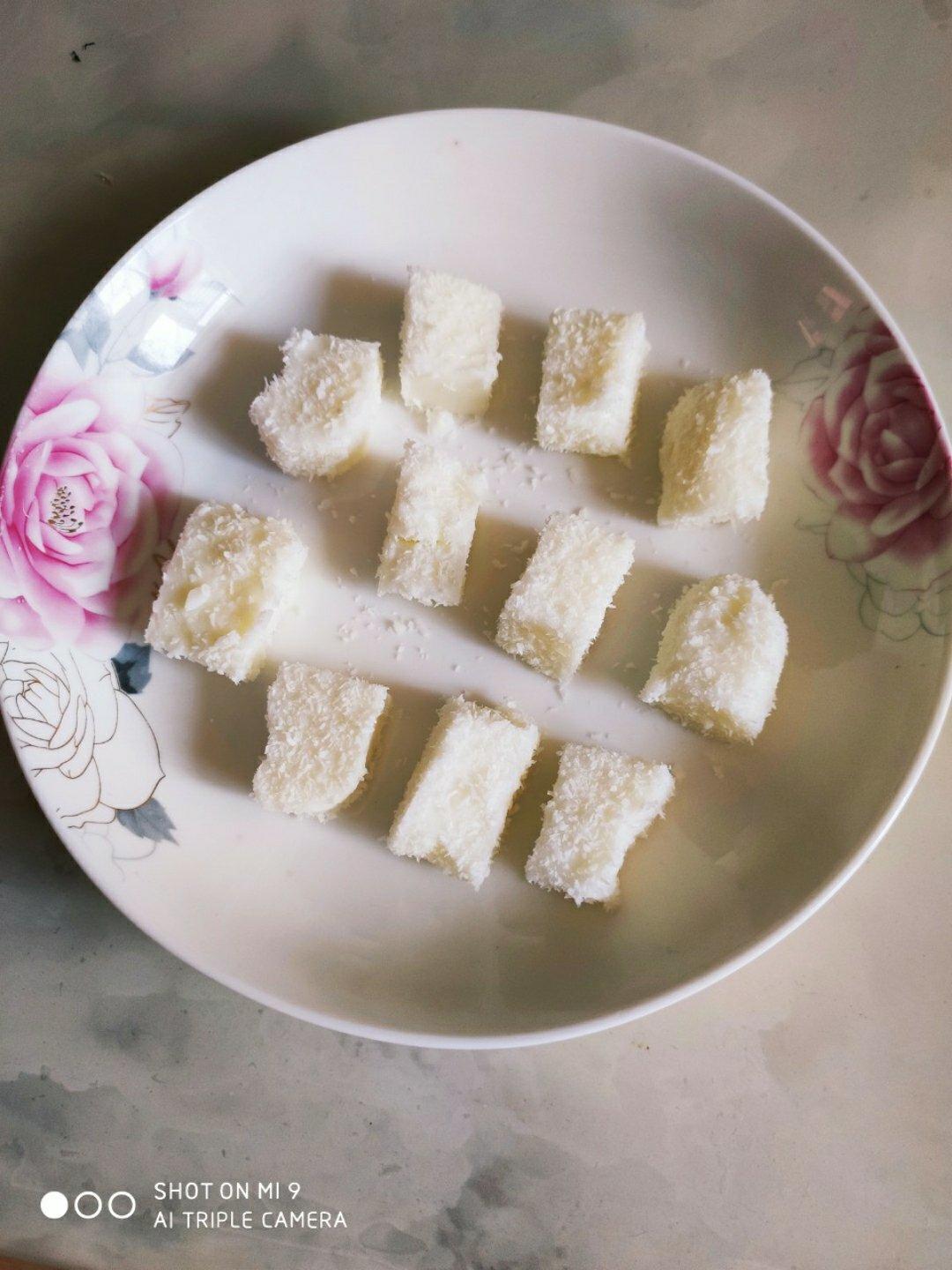 太棒啦！1个方子，做出2道口味一流的甜品！——椰奶小方&炸鲜奶