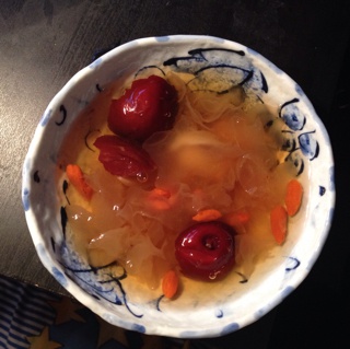 红枣银耳莲子羹