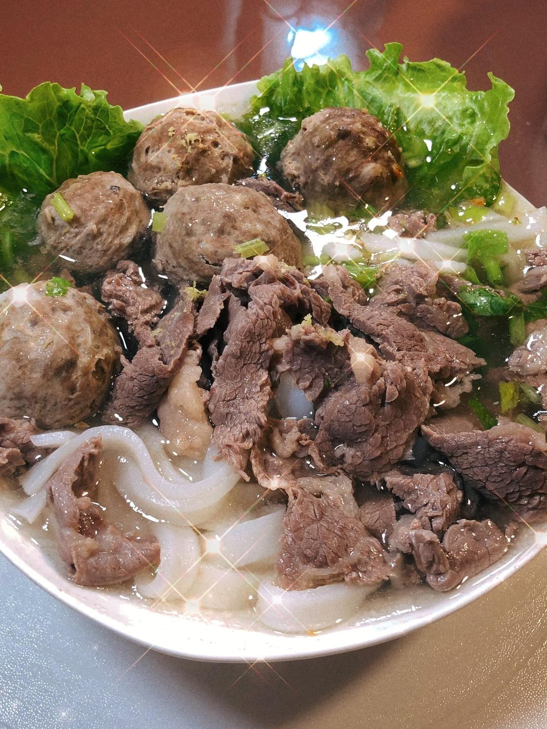 潮汕必吃榜牛肉丸粿条汤