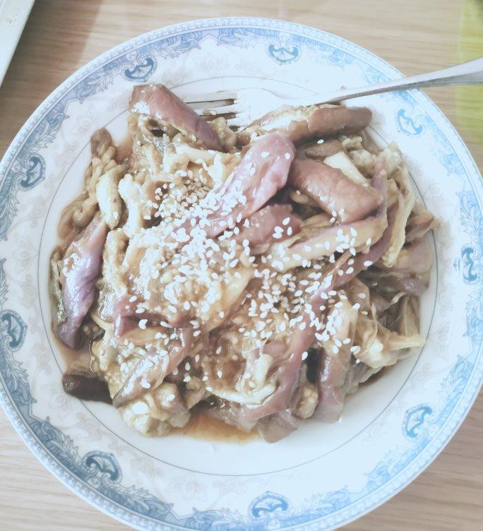 凉拌茄子这样做，堪称米饭杀手