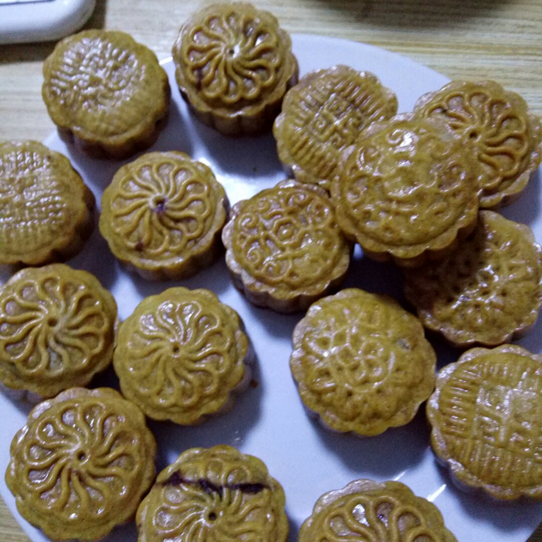 广式月饼——蛋黄莲蓉月饼
