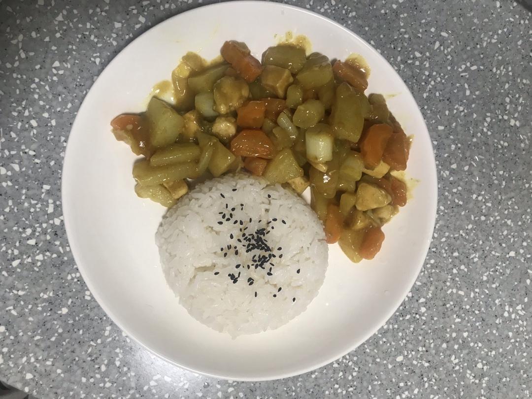 咖喱鸡肉饭