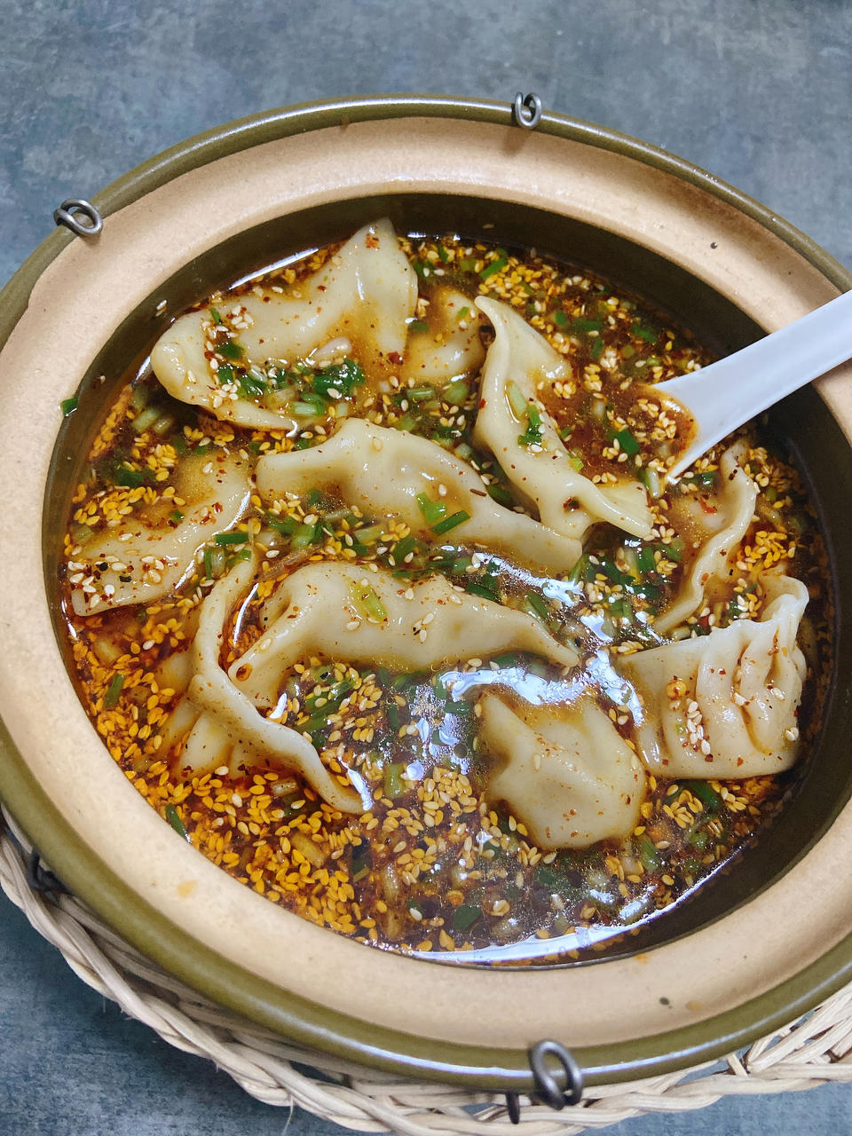 酸汤水饺