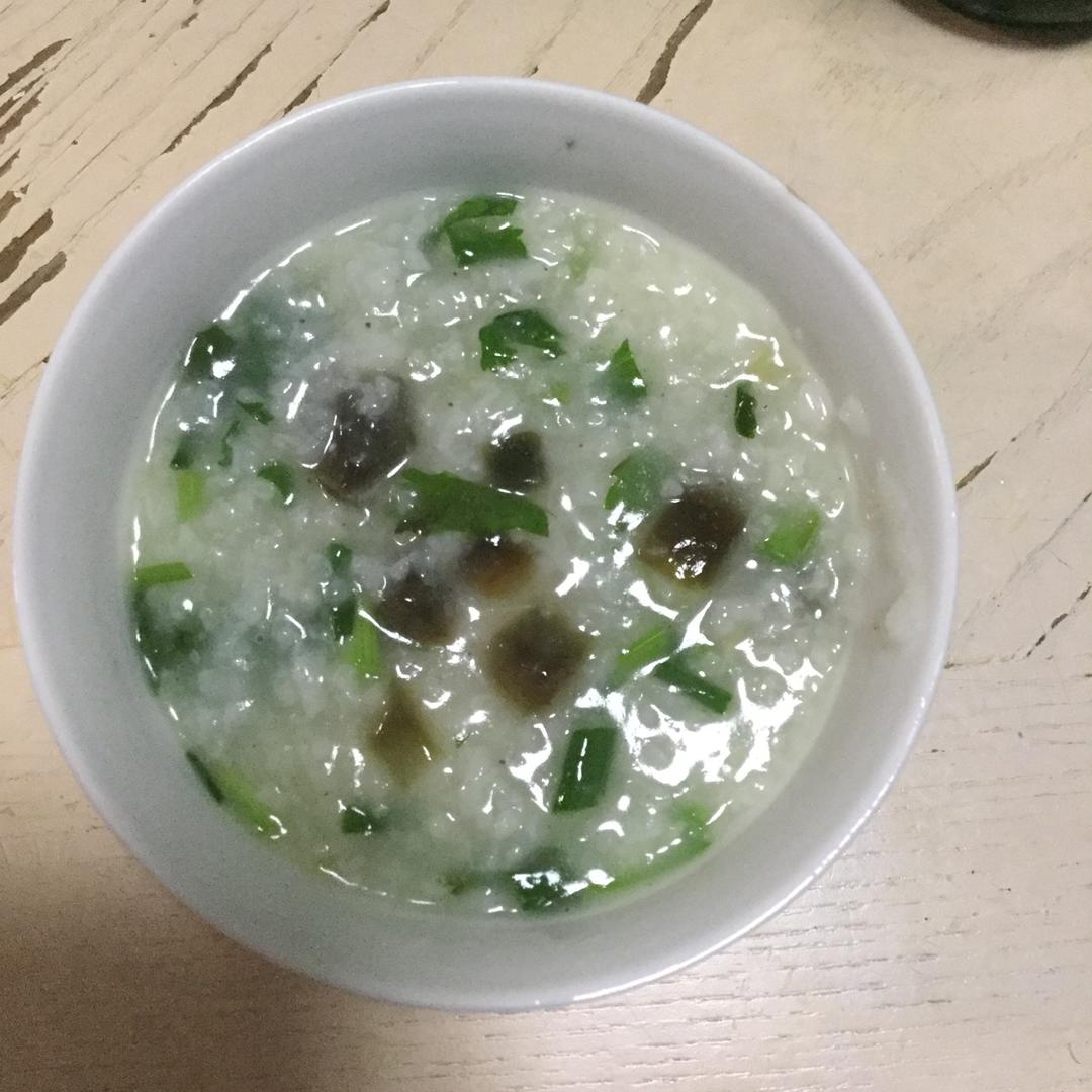 十五分钟快手之香滑皮蛋瘦肉粥(附五分钟电饭煲电压力锅更快捷方法)